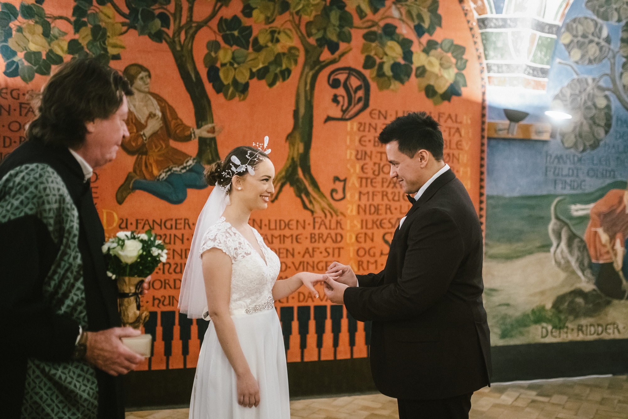COPENHAGEN CITY HALL CIVIL WEDDING WEDDING PHOTOGRAPHY RENEE SONG